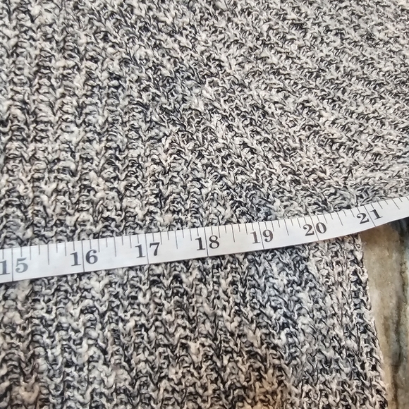 Free People Marled Knit Sweater Gray Black White Slouchy Pullover Women’s L - Picture 7 of 10